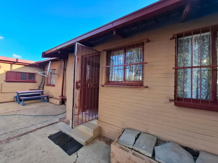 4 Bedroom Property for Sale in Uitsig Free State